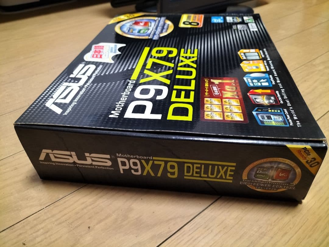 ASUS P9X79 DELUXE マザーボード未使用 箱完品