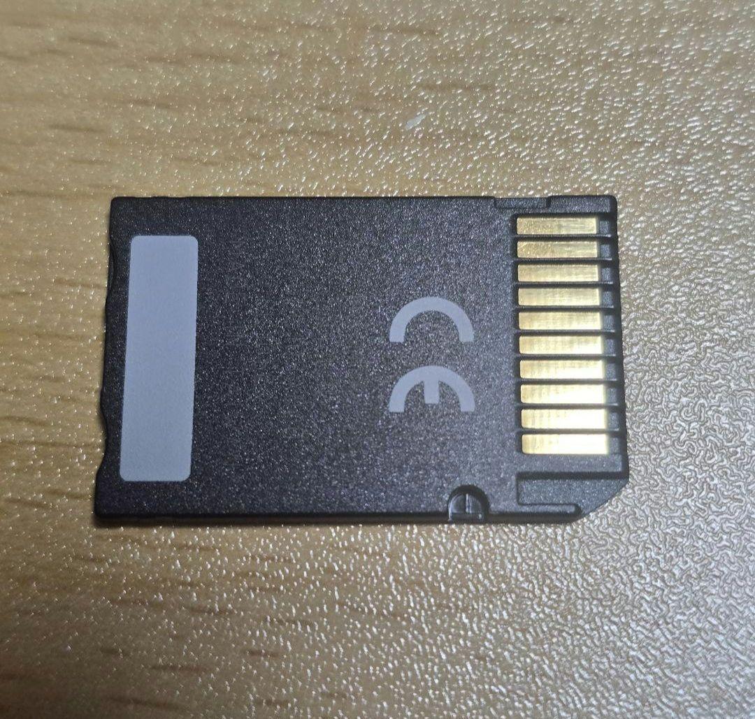 セール中 希少品 MemoryStick Pro Duo カードリーダーケース付