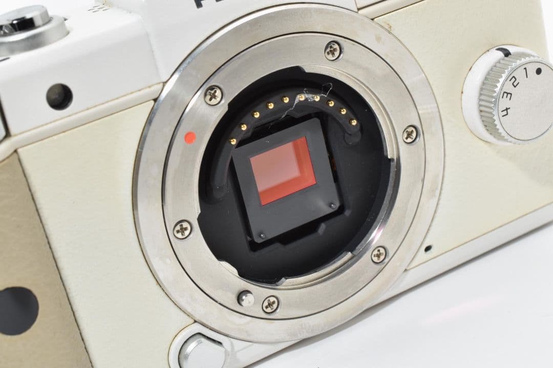PENTAX Q ホワイト ボディ