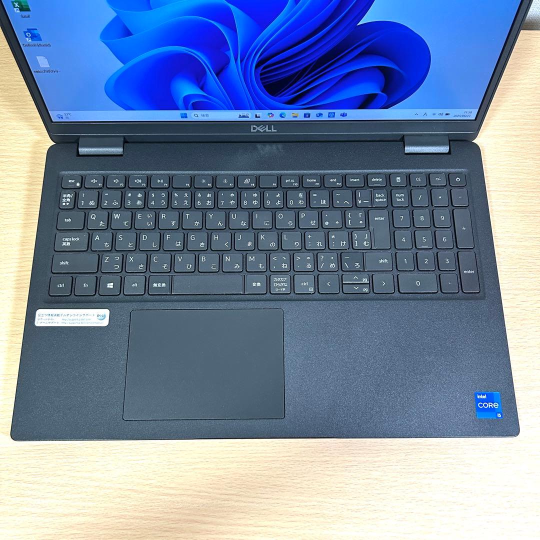 美品 DELL Latitude 3520 i5 16GB Office 15型