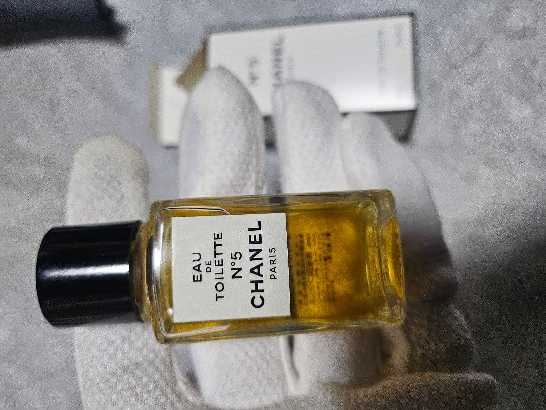 お買い得❗CHANEL N°5 & N°19 香水と化粧品とネックレスセット