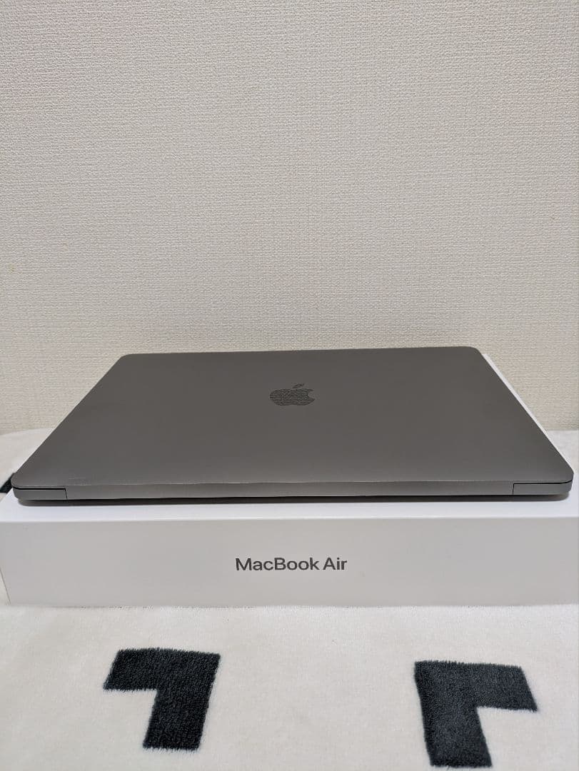 Apple MacBook Air 2020 13インチ スペースグレー