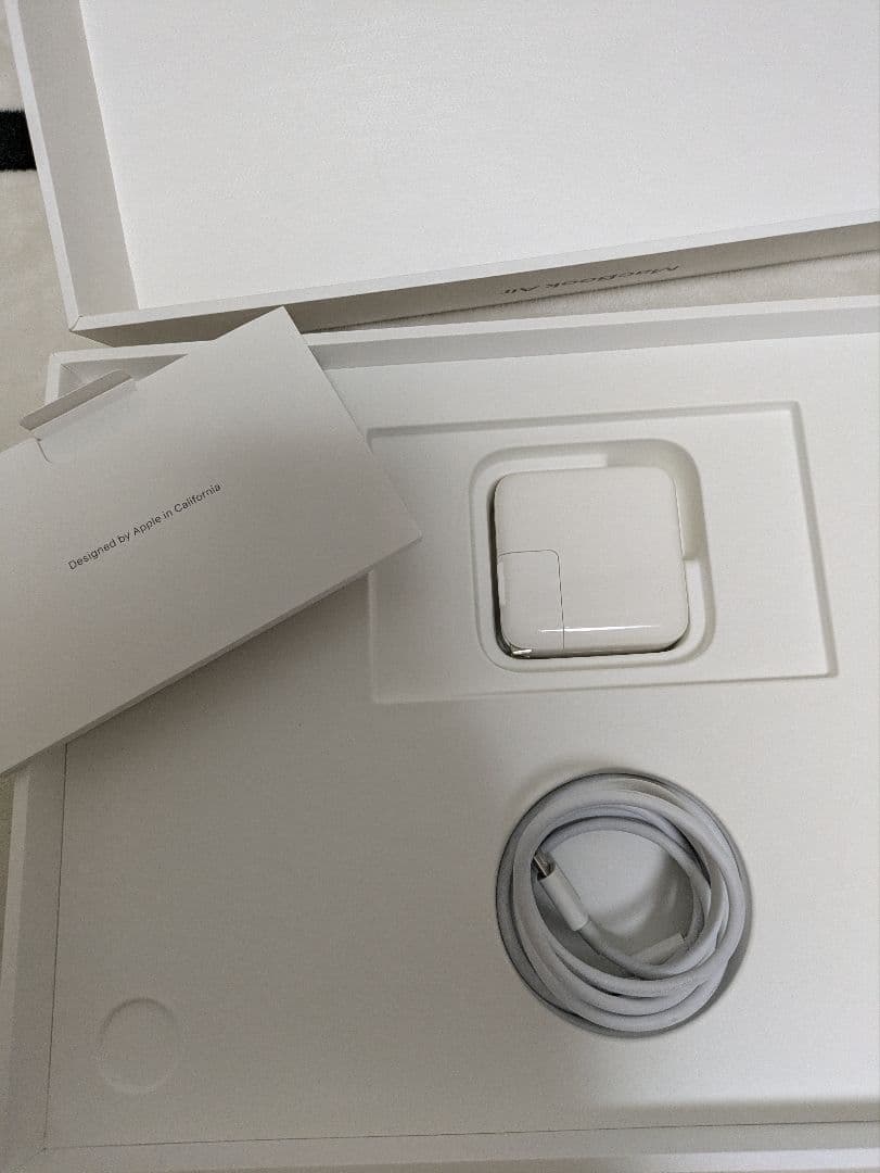 Apple MacBook Air 2020 13インチ スペースグレー