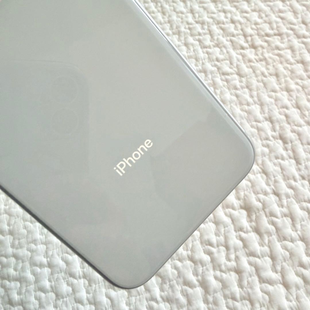 iPhone8 64GB シルバー