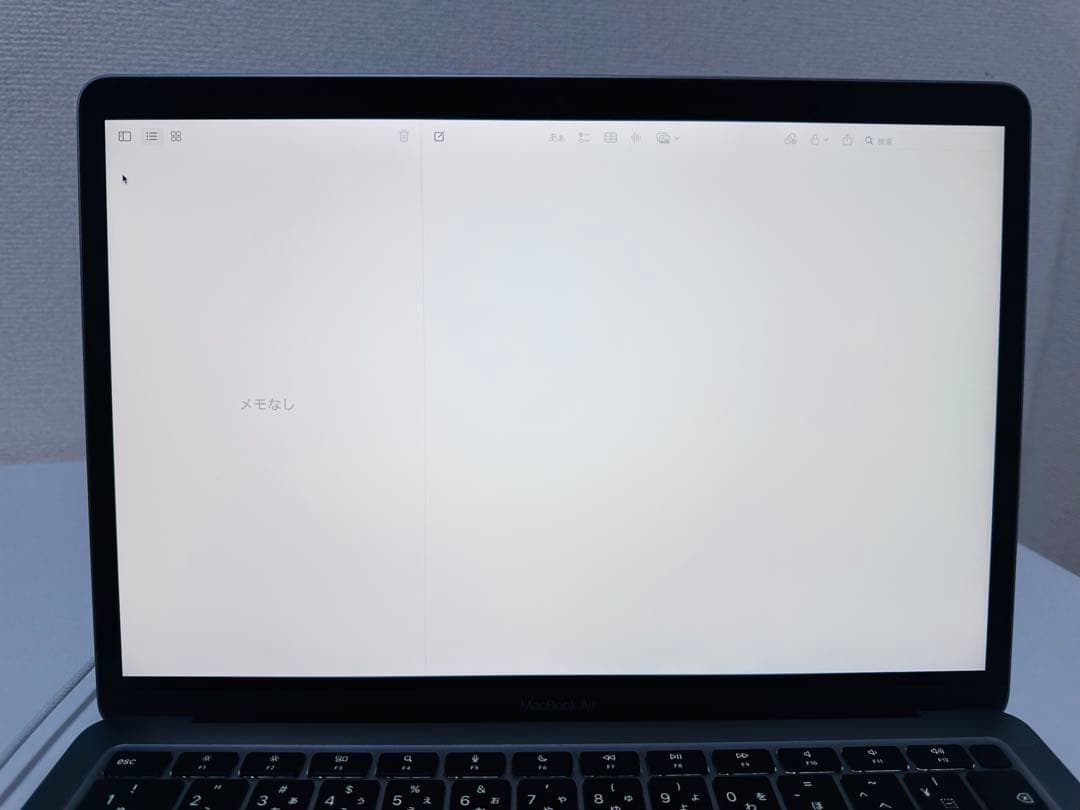 Macbook Air 2020 (13インチ) M1 8GB/256GB