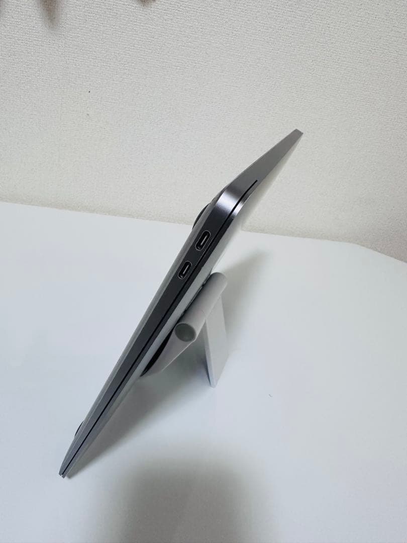 Macbook Air 2020 (13インチ) M1 8GB/256GB