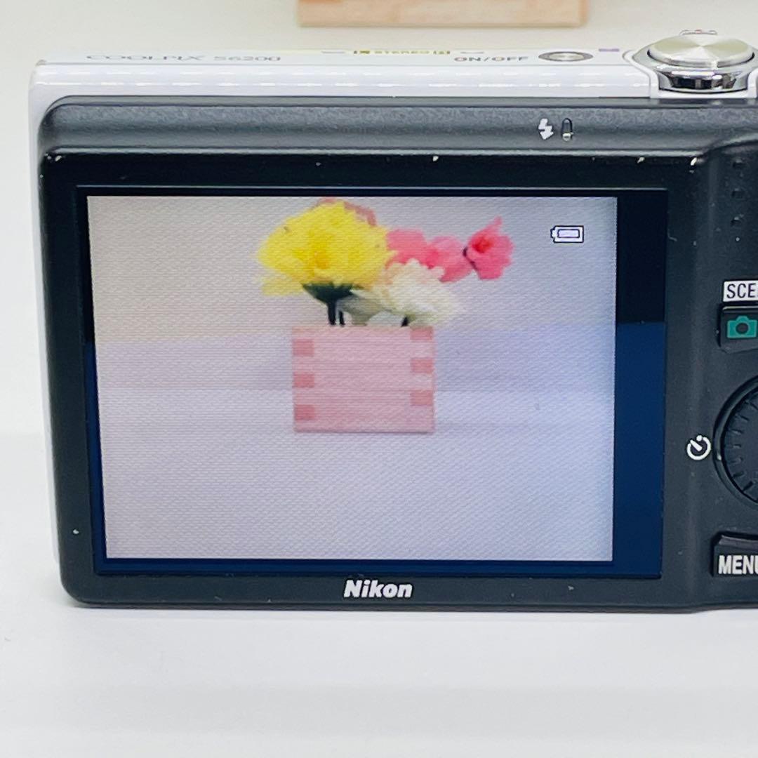 ★美品★ Nikon コンパクトデジタルカメ　COOLPIX S6200 訳あり