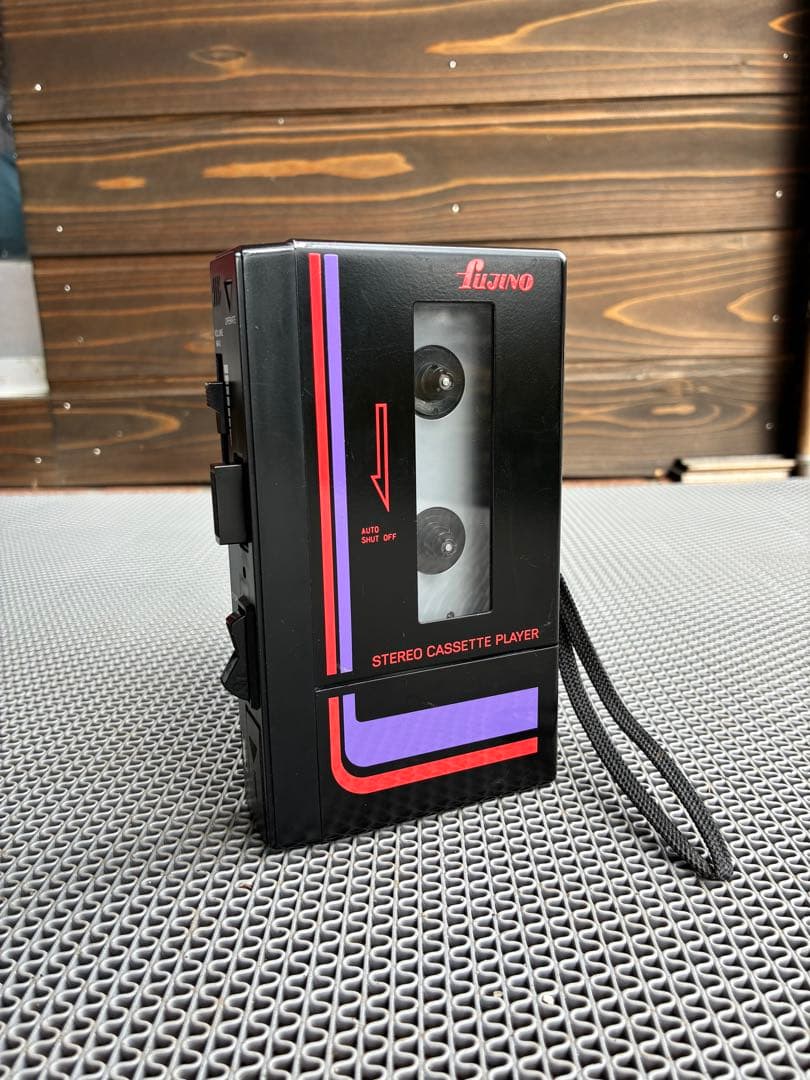 動作品 fujino MODEL F-1 カセットプレーヤー　ヘッドホン付属です