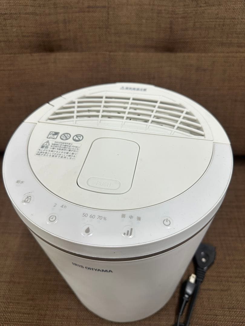 ！アイリスオーヤマ スチーム式加湿器 AHM-MH60-W 2024年製