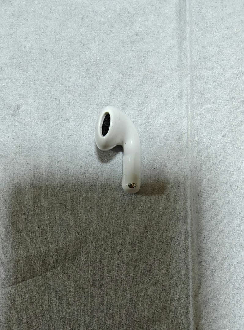 美品　Apple AirPods 第4世代　左耳 A3053 ANC非対応