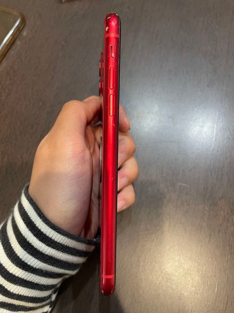 Apple iPhone 11 (128GB) 赤