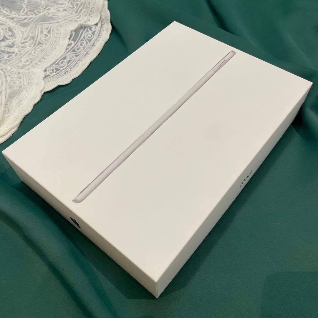 【ほぼ未使用】iPad 第9世代 64GB 箱・付属品完備 美品