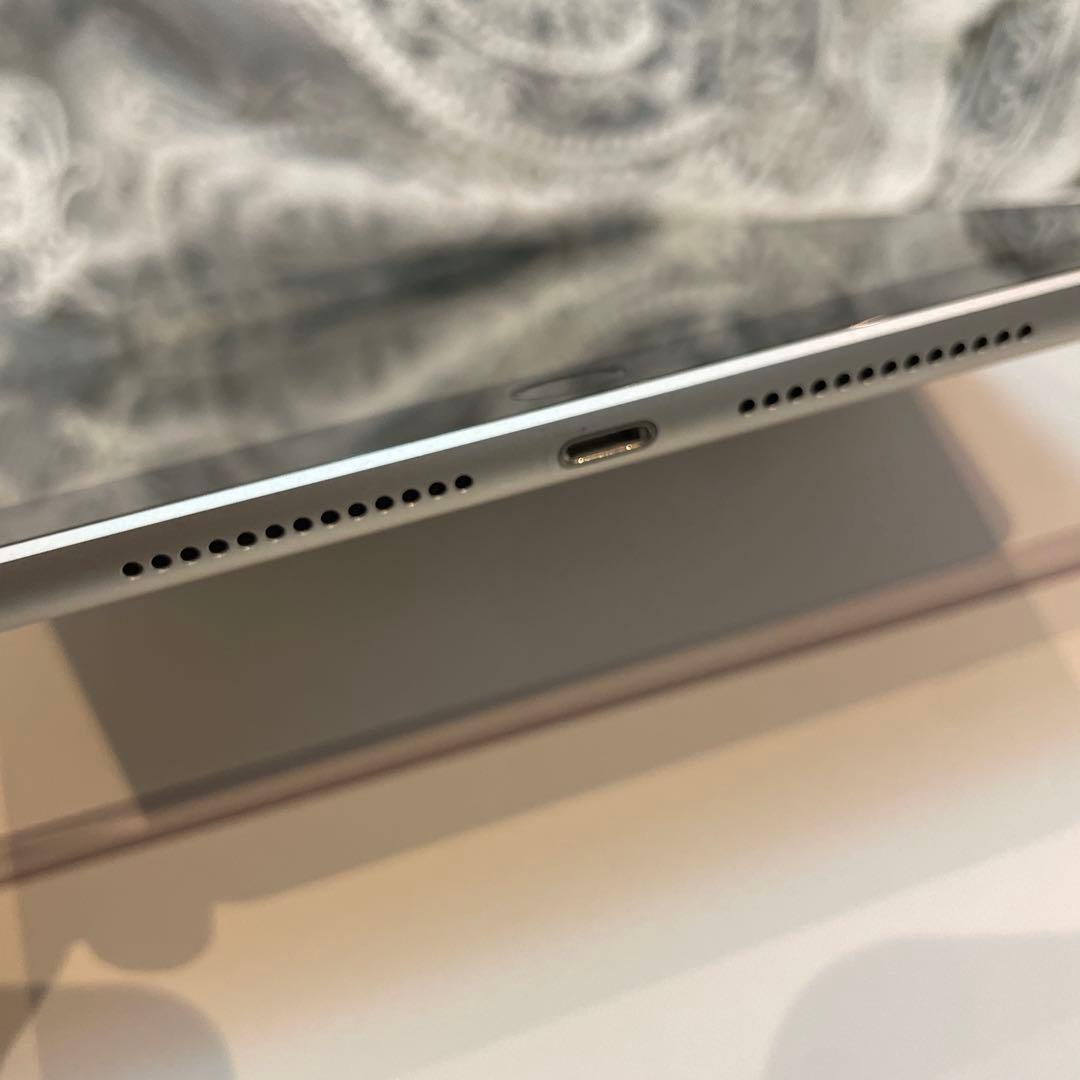 【ほぼ未使用】iPad 第9世代 64GB 箱・付属品完備 美品