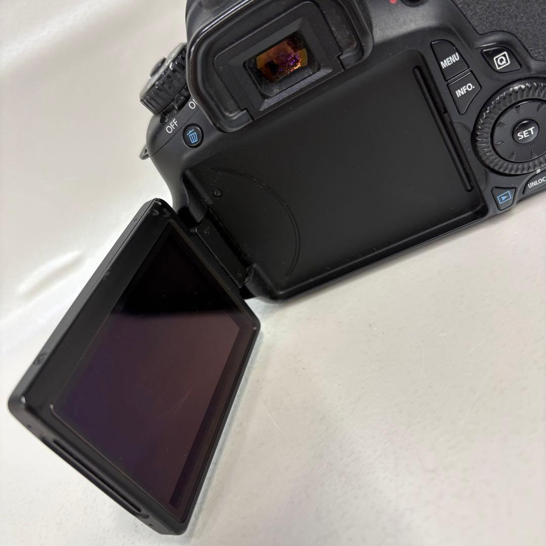ジャンク❗️ Canon キヤノン　EOS60D カメラ本体　DS126281