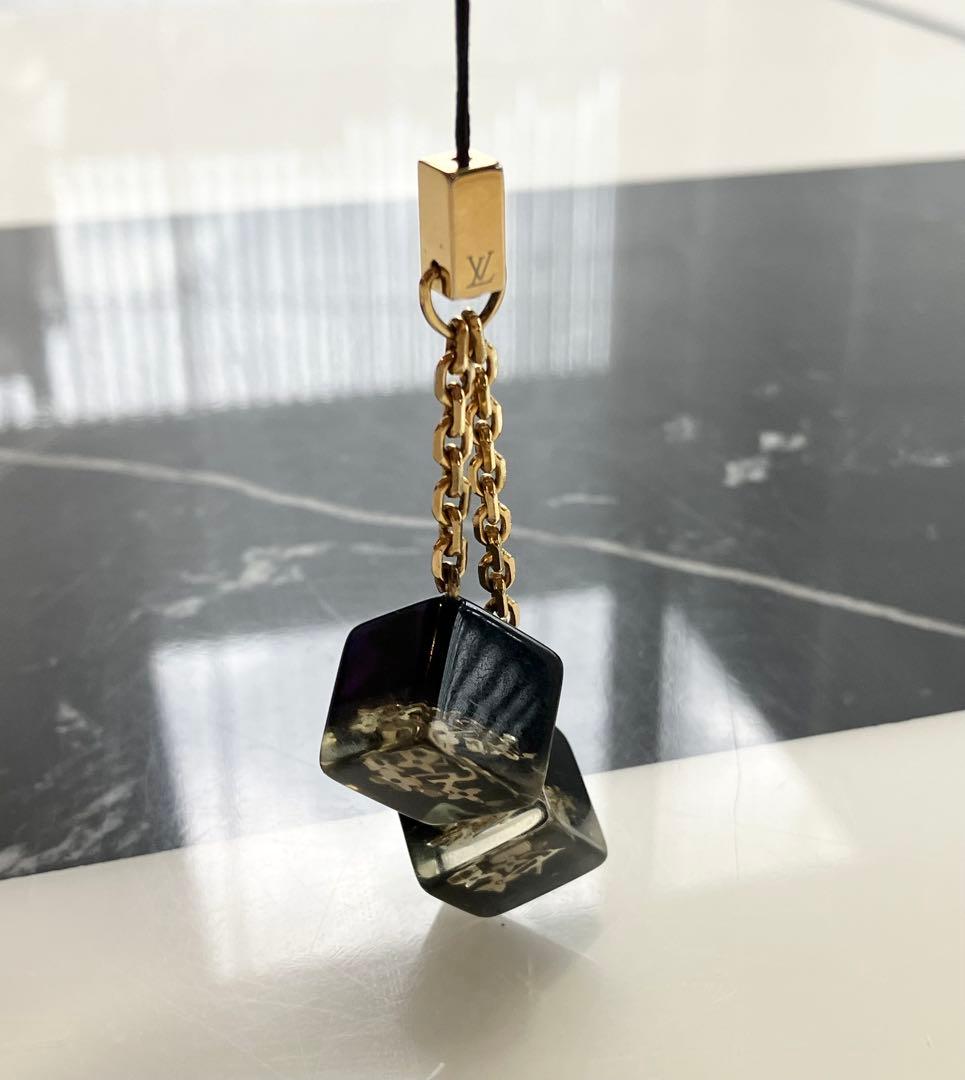 ルイヴィトン アクセソワール　テレフォンヌ　ストラップ　チャーム　ブラック