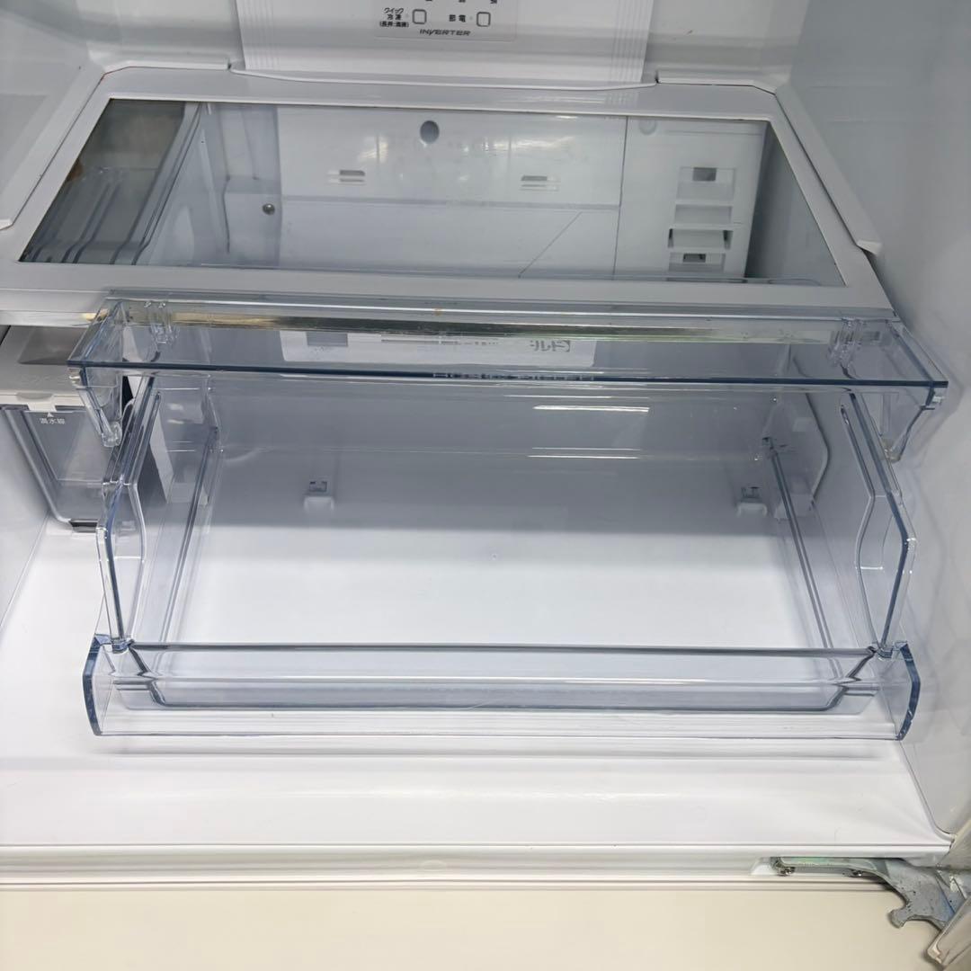 823 イチオシ　アクア　大きめ　冷蔵庫　人気デザイン　極美品　自動製氷　保証