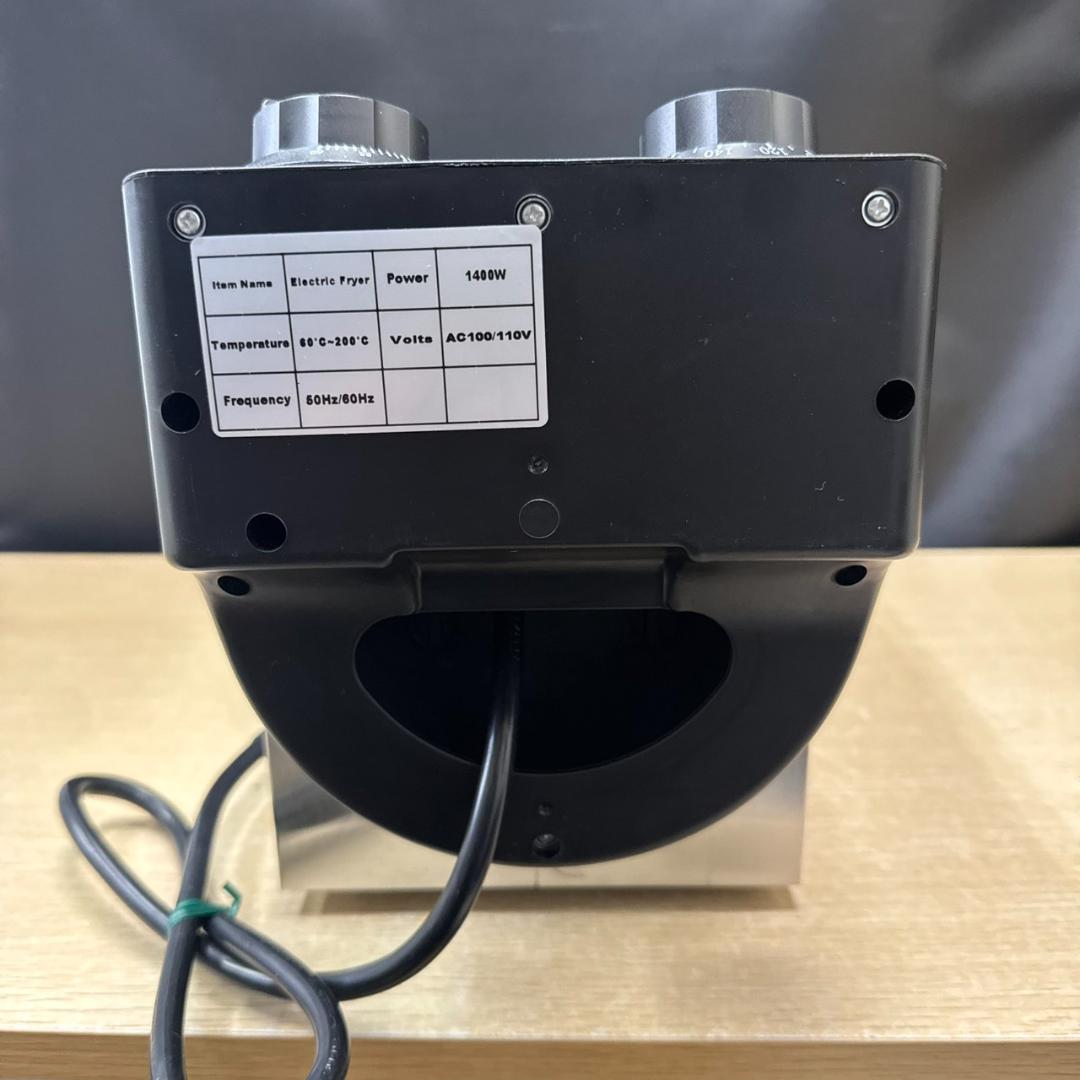 ★ステンレス製電気フライヤー　4L　タイマー付　60-200℃