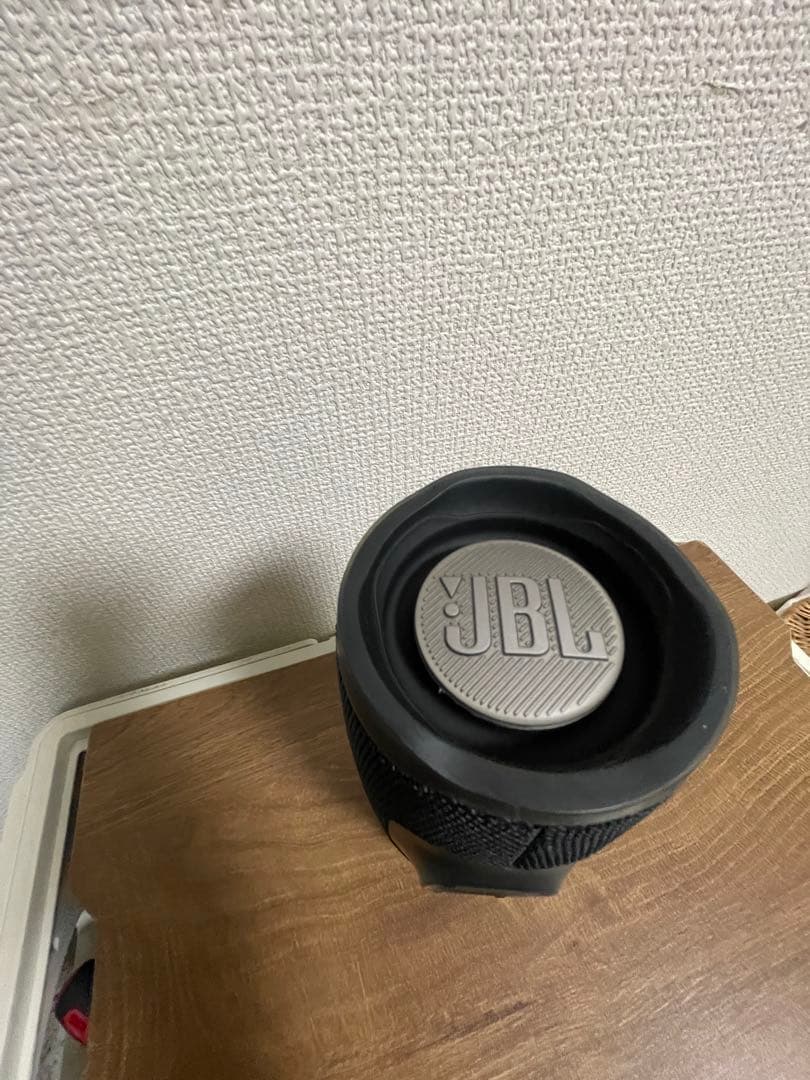 Jbl charge 4 ブラック