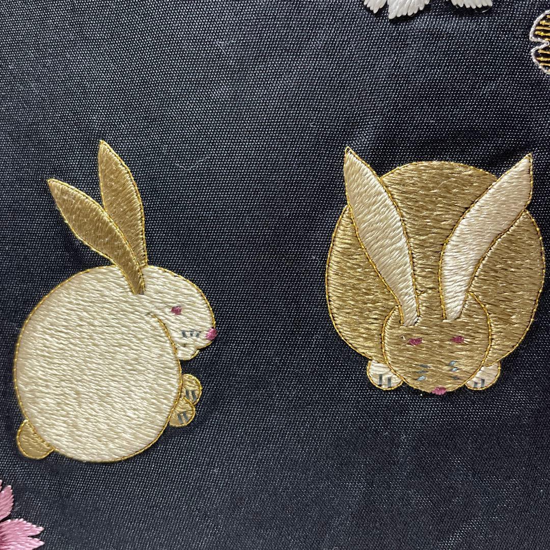 未使用品　うさぎ　手刺繍バッグ