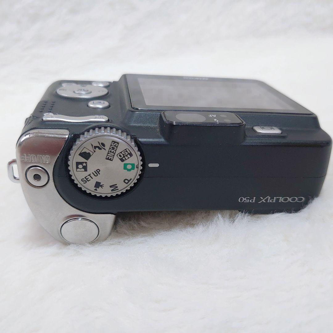 ✨美品✨Nikon COOLPIX P50 ブラック 単3電池駆動 デジカメ