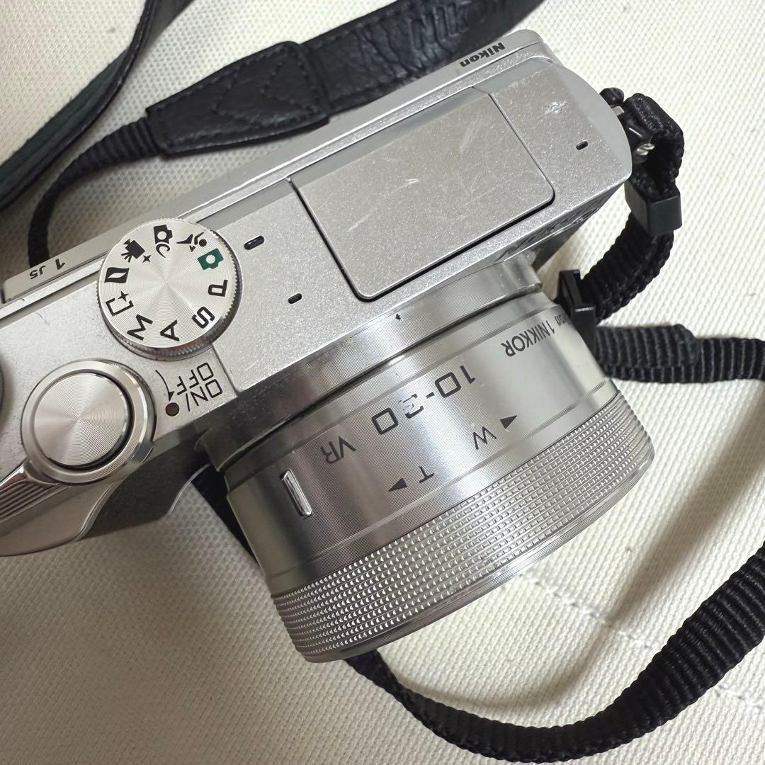 【値下げ】ニコン Nikon 1 j5 ダブルレンズキット 箱付き
