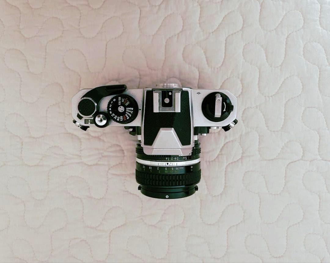 美品　Nikon New FM2 単焦点レンズ付き
