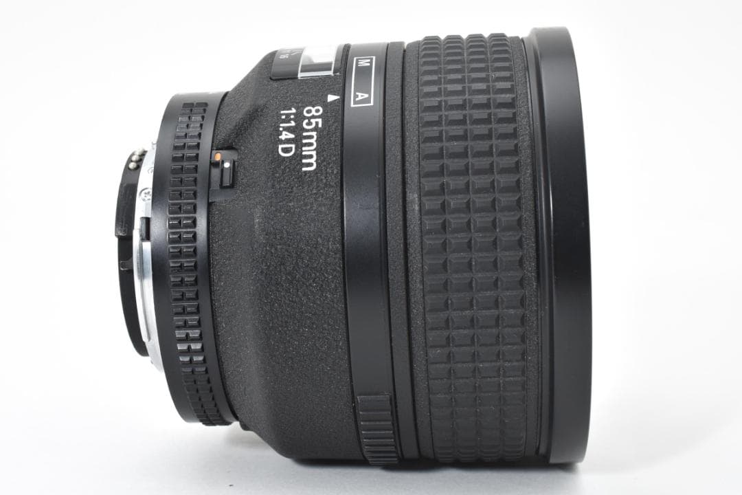 極美品 NIKON Ai AF Nikkor 85mm F1.4D IF 箱付き