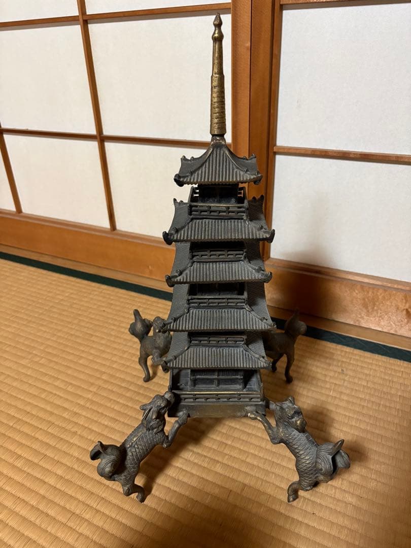 五重の塔　置物