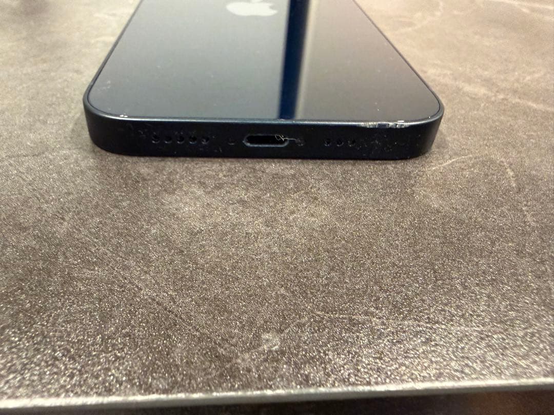 Apple iPhone 14 本体