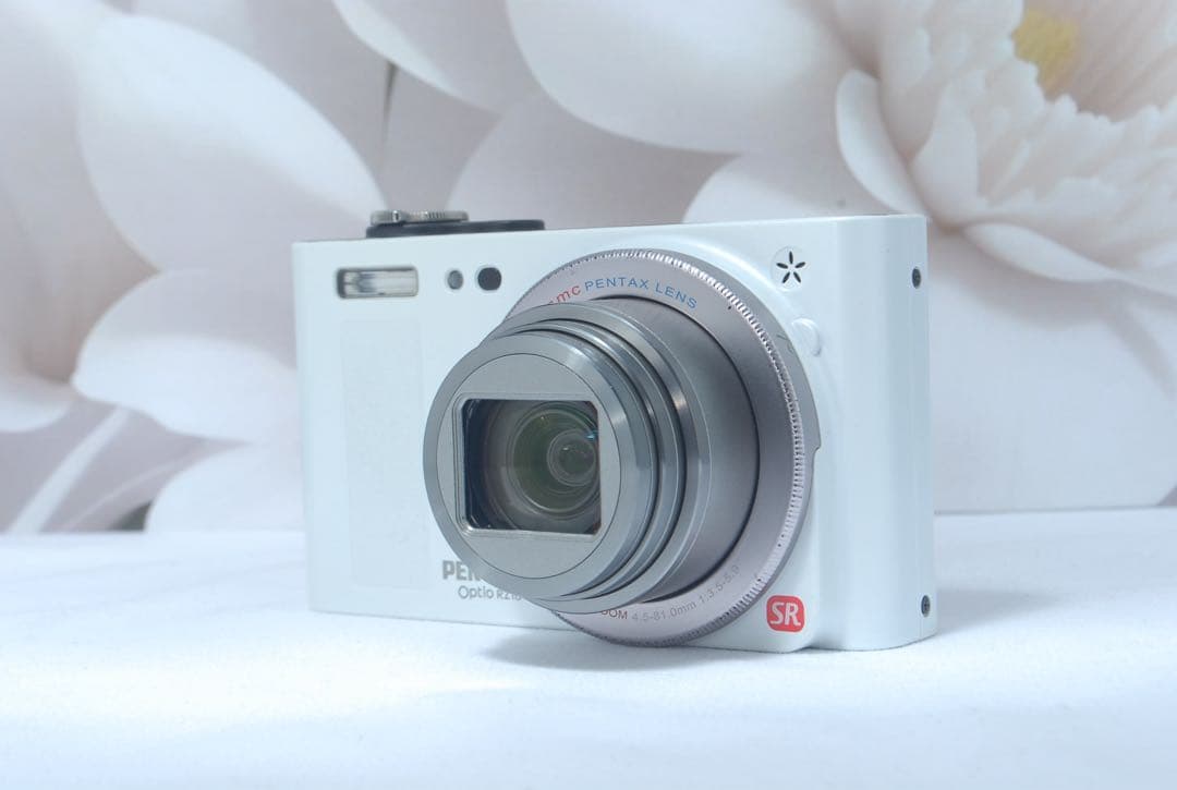 美品✨PENTAX 人気 ホワイト 可愛い コンデジ スマホ転送✨18倍ズーム✨