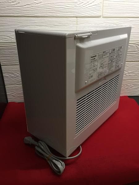 Ｙ【美品】喉や肌潤い‼ パナソニック ナノイー 気化式加湿器 FE-KXU07