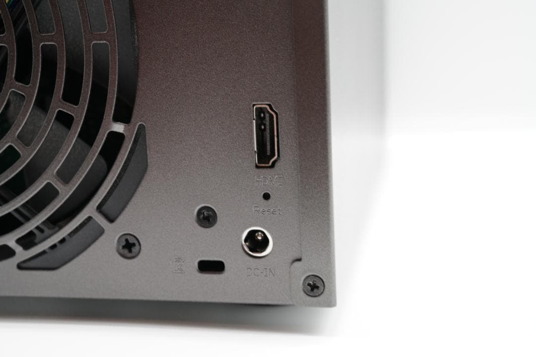 外付けハードディスク・ドライブ ASUSTOR AS6804T NAS DDR5/32GB 10Gbe/5Gbe
