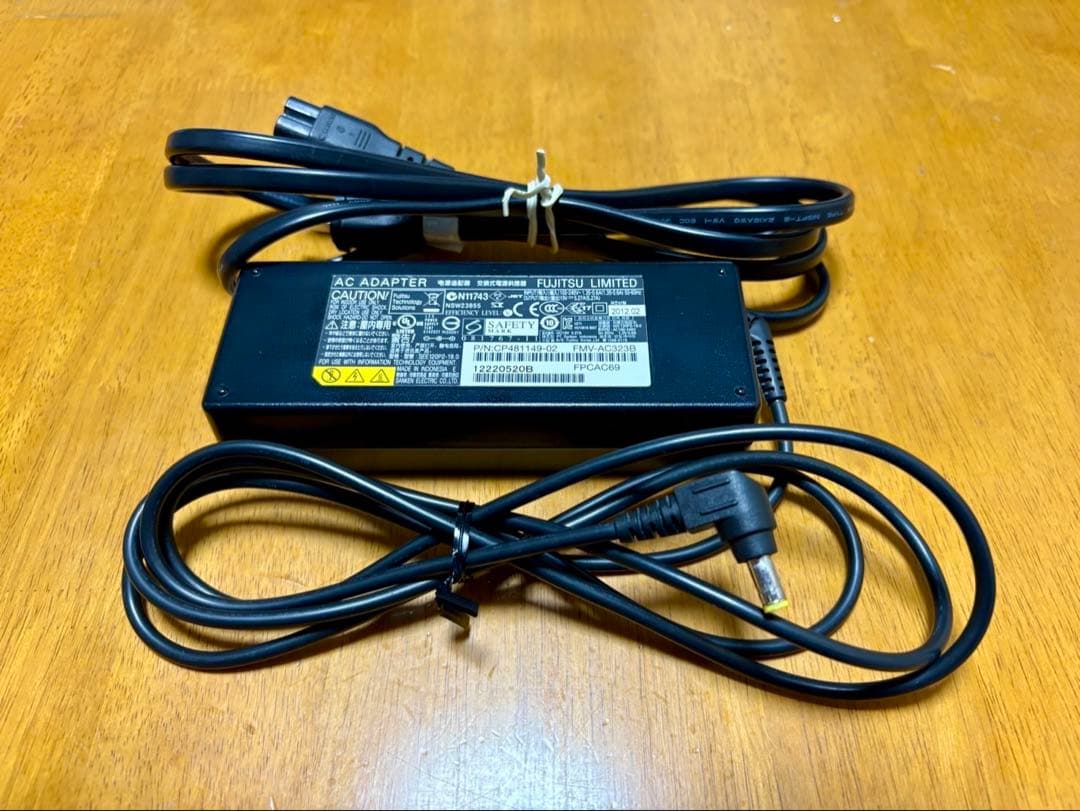 富士通 AH56/G i7 RAM 8GB SSD 500GB ジャンク