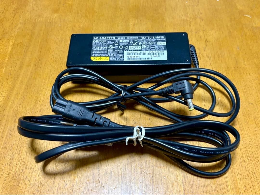 富士通 AH56/G i7 RAM 8GB SSD 500GB ジャンク