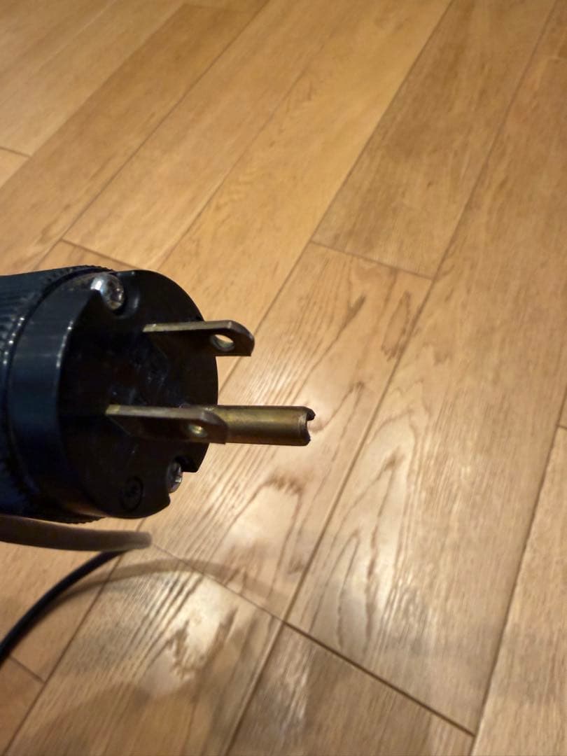 WATTEGATE) シールド電源ケーブル 黒色プラグ 1m