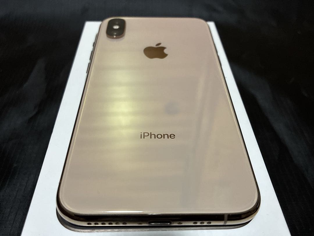 美品 Apple iPhone Xs ゴールド 本体64GB SIMロック解除