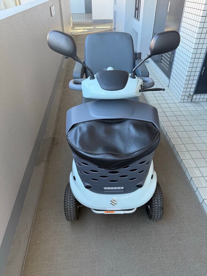 SUZUKI セニアカー ET4D 電動車いす(ハンドル)