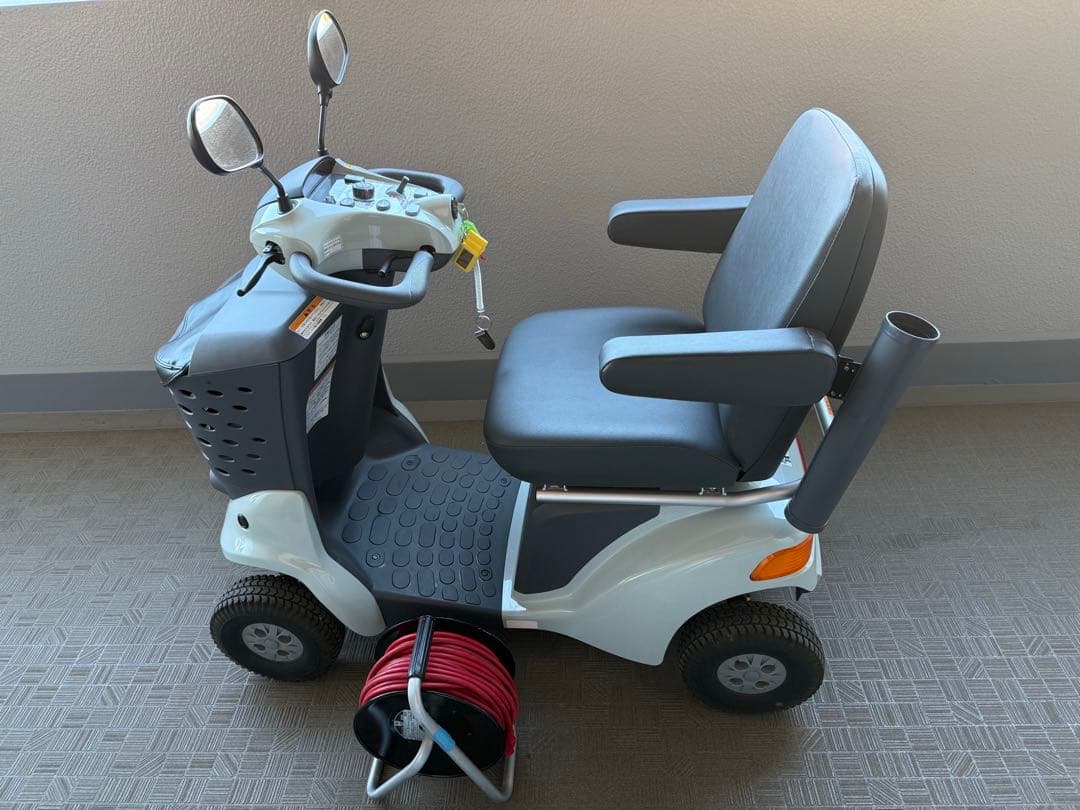 SUZUKI セニアカー ET4D 電動車いす(ハンドル)
