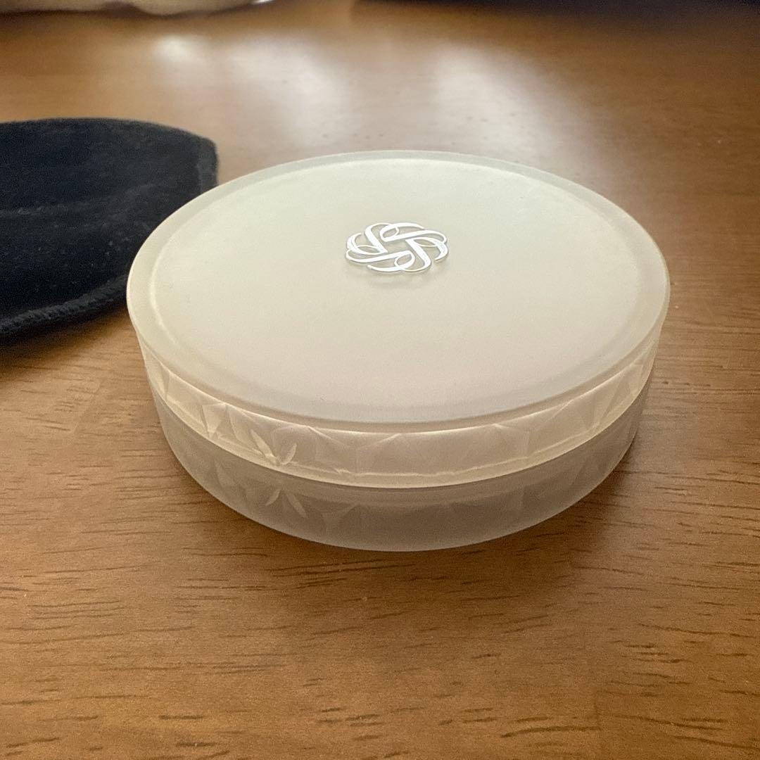 コスメデコルテ AQ オーラリフレクター02 light mixブラシ・パフ付き