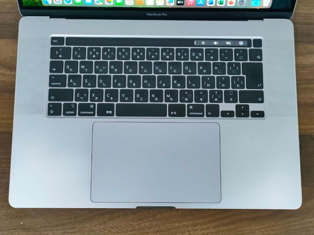 MacBook Pro 2019 16インチ Core i7 512G I3