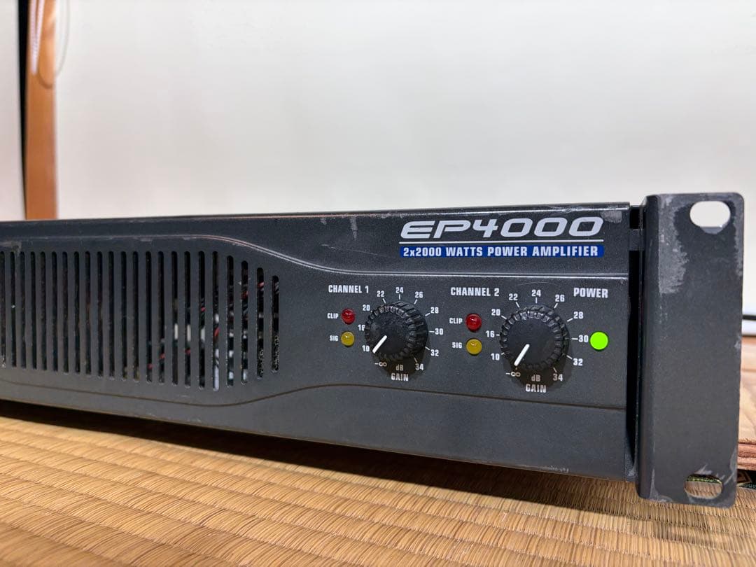 BEHRINGER EP4000 パワーアンプ 動作確認済み写真　メンテ清掃済み