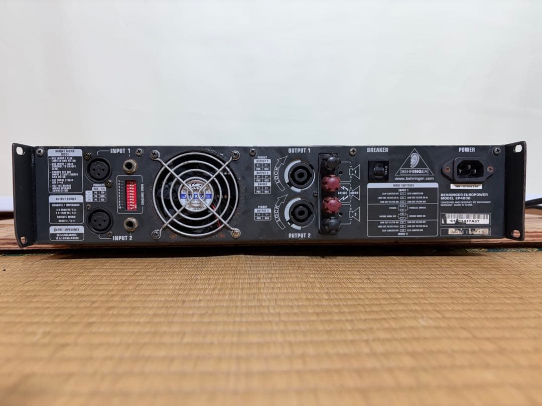 BEHRINGER EP4000 パワーアンプ 動作確認済み写真　メンテ清掃済み