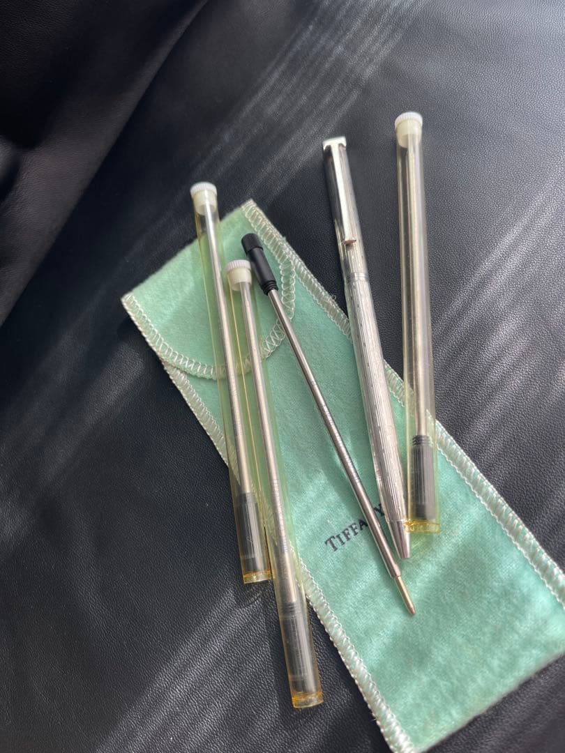 珍しい⭐︎純正替え芯四本付き　⭐︎Tiffany & Co. シルバーボールペン