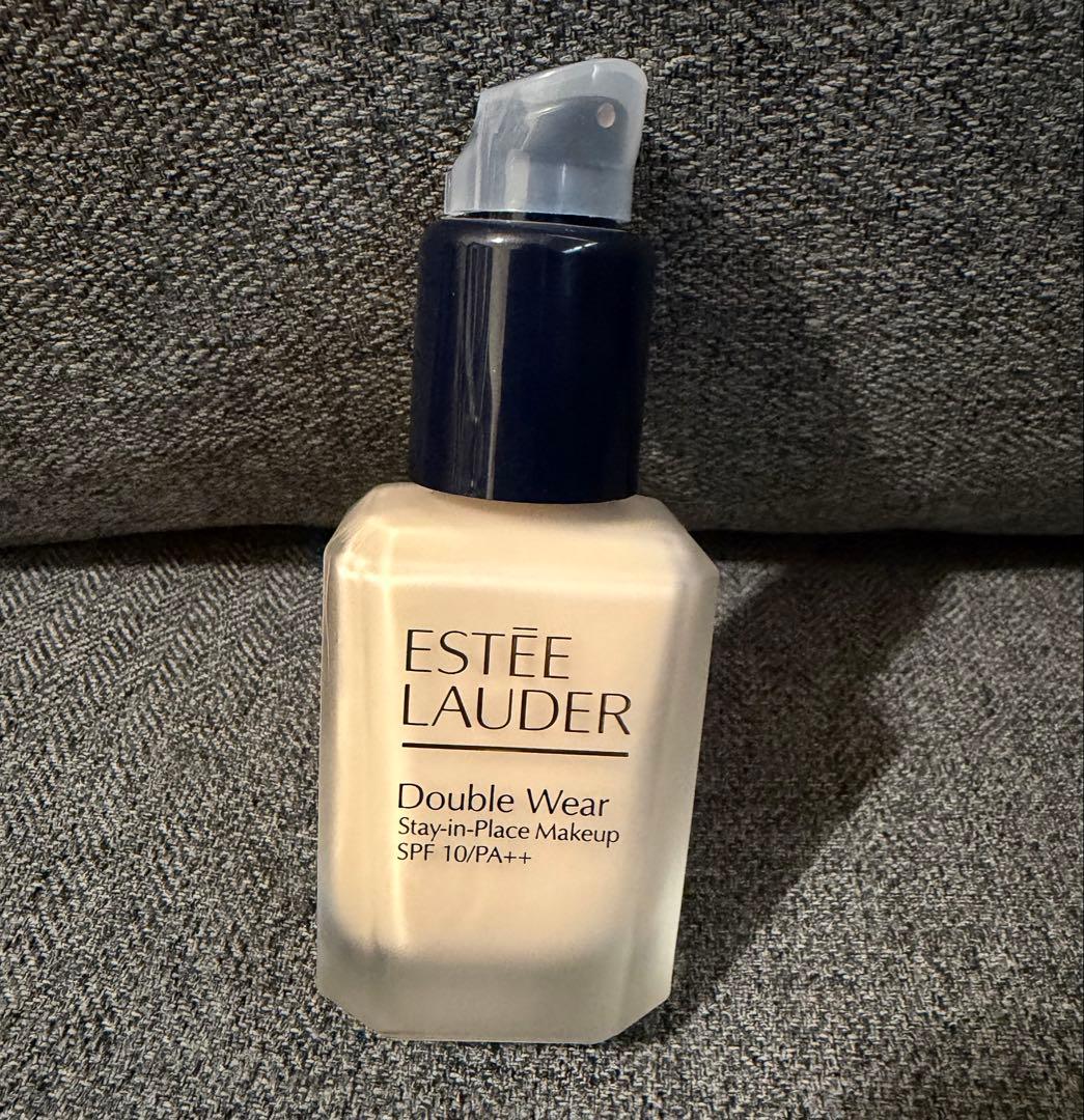 新製品　ESTEE LAUDER ダブル ウェア 1N1アイボリーヌード