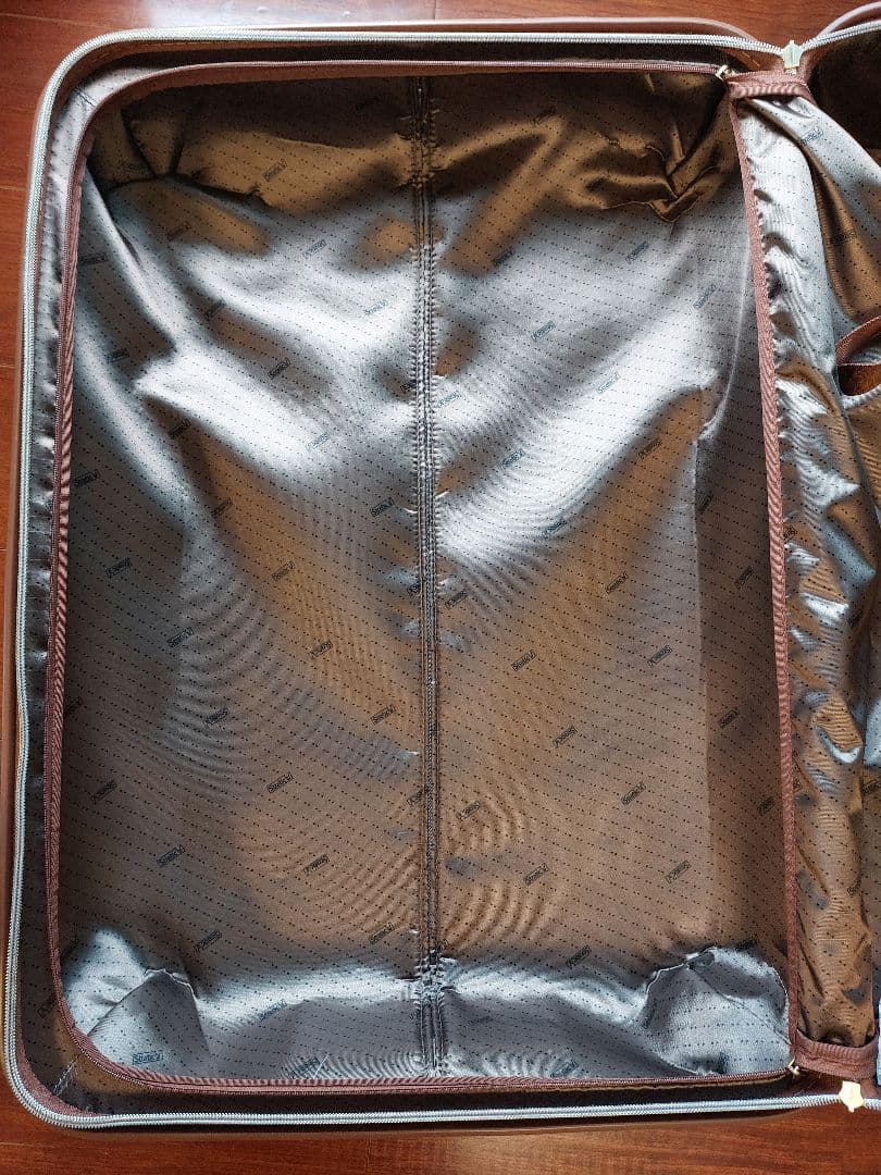 海外用スーツケース　大型　100L ストラティック