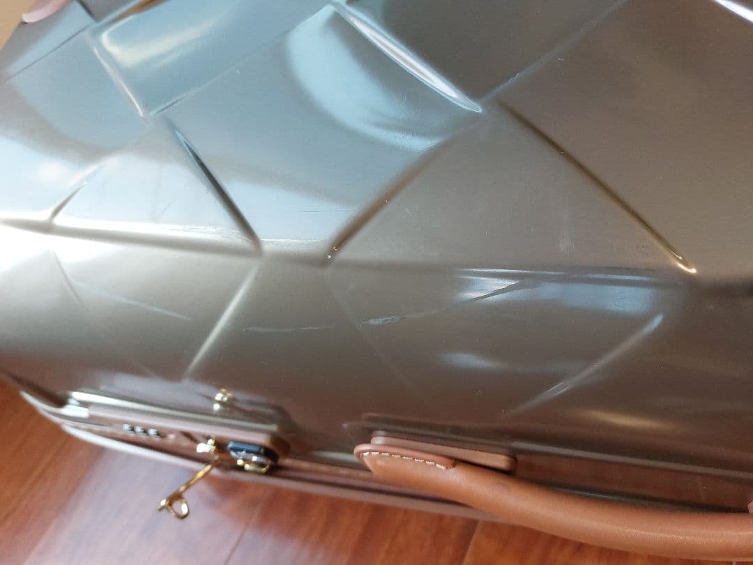 海外用スーツケース　大型　100L ストラティック
