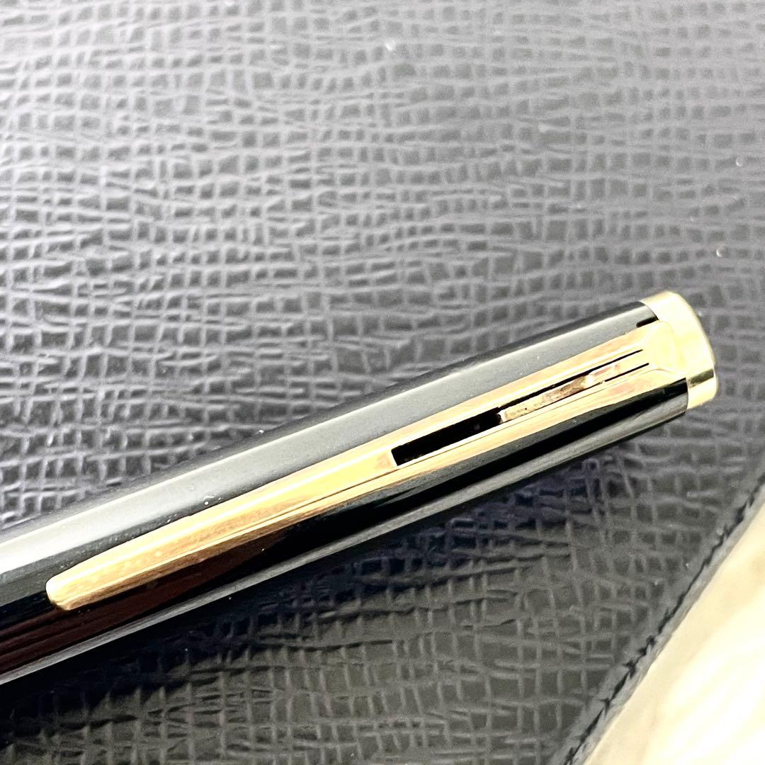モンブラン　Mont Blanc ボールペン　ブラック　黒