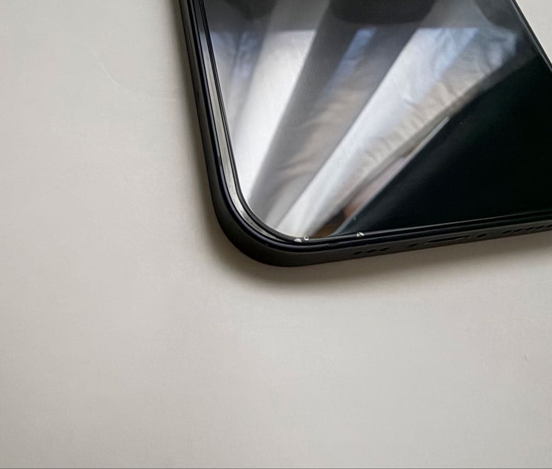 【箱付・極美品】iPhone 13 256GB ミッドナイト SIMフリー