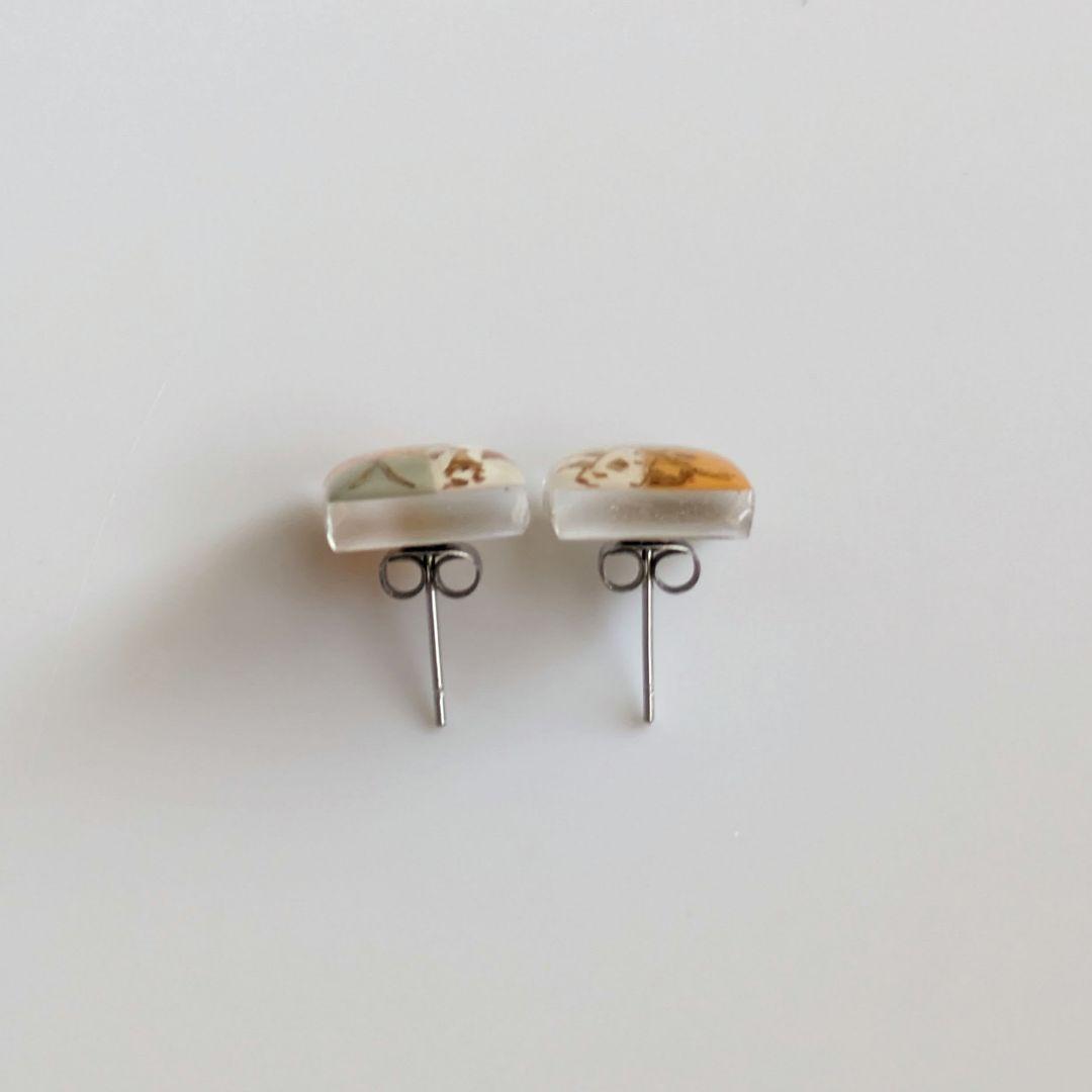 No.830　レジンピアス　ハンドメイド【スクエア】モスグリーン　ゴールド