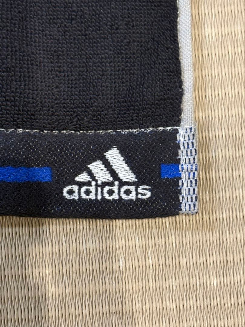 未使用タグ付き　adidas ストライプタオルセット 大小2枚